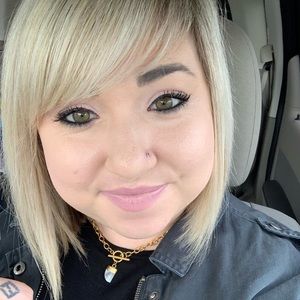 Meet your Posher, Lindsay